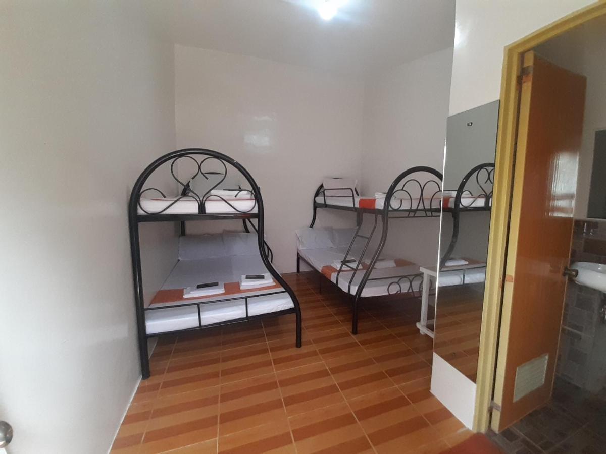 Sandstorm Lodge And Cafe Puerto Galera Εξωτερικό φωτογραφία