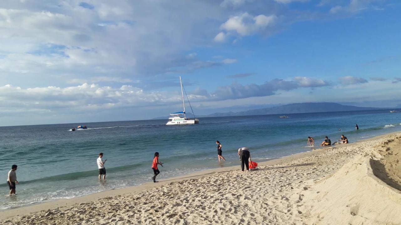 Sandstorm Lodge And Cafe Puerto Galera Εξωτερικό φωτογραφία