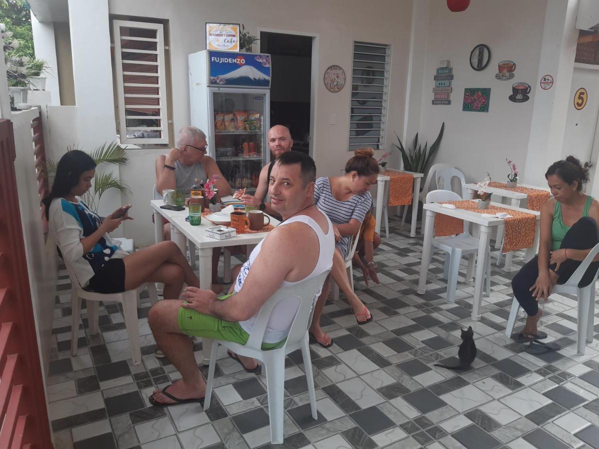 Sandstorm Lodge And Cafe Puerto Galera Εξωτερικό φωτογραφία