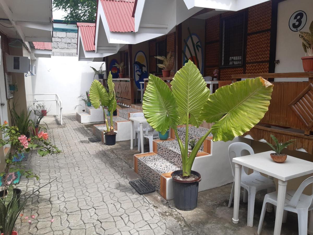 Sandstorm Lodge And Cafe Puerto Galera Εξωτερικό φωτογραφία