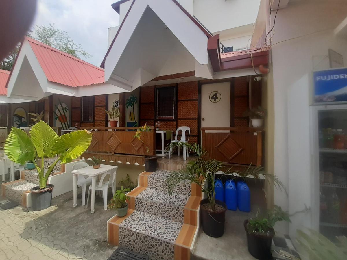 Sandstorm Lodge And Cafe Puerto Galera Εξωτερικό φωτογραφία