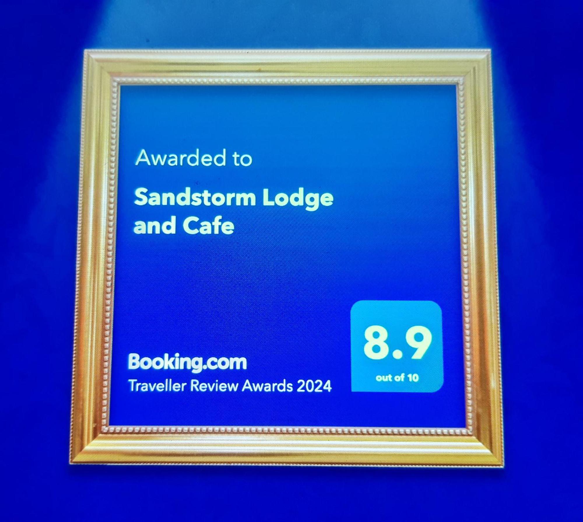 Sandstorm Lodge And Cafe Puerto Galera Εξωτερικό φωτογραφία