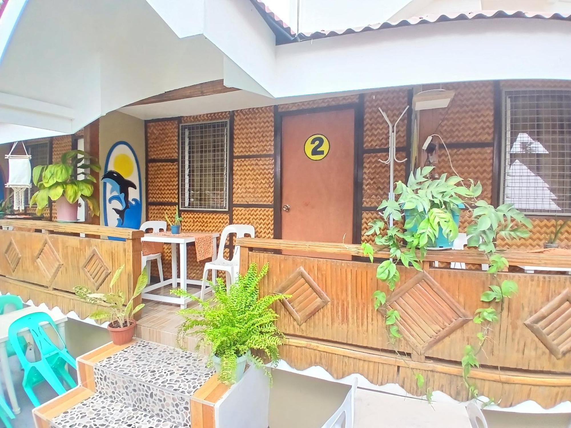 Sandstorm Lodge And Cafe Puerto Galera Εξωτερικό φωτογραφία