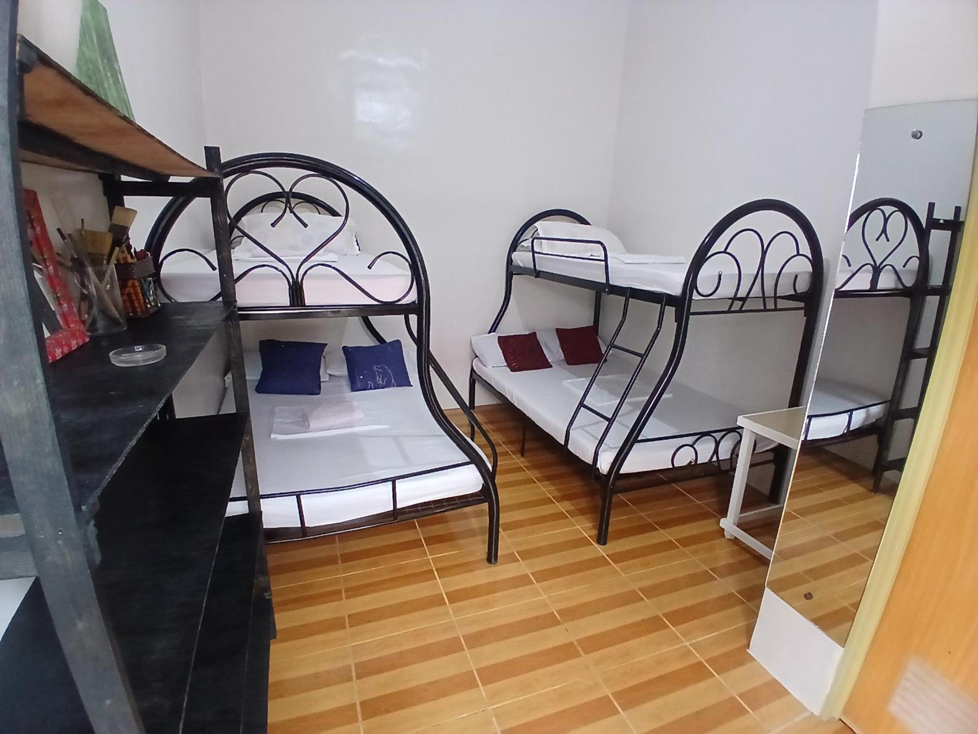 Sandstorm Lodge And Cafe Puerto Galera Εξωτερικό φωτογραφία